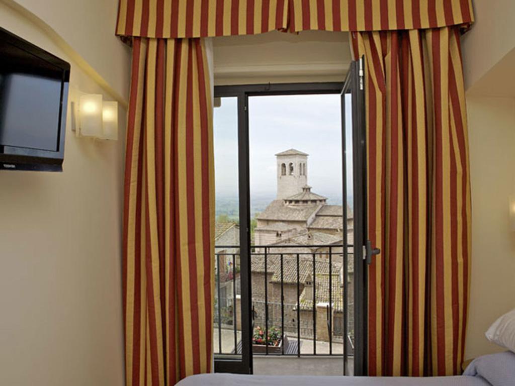 Giotto Hotel & Spa Ασίζη Δωμάτιο φωτογραφία